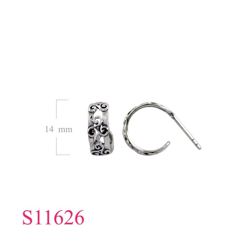 Triskelion Earrings, 4 Triskelions on curve.