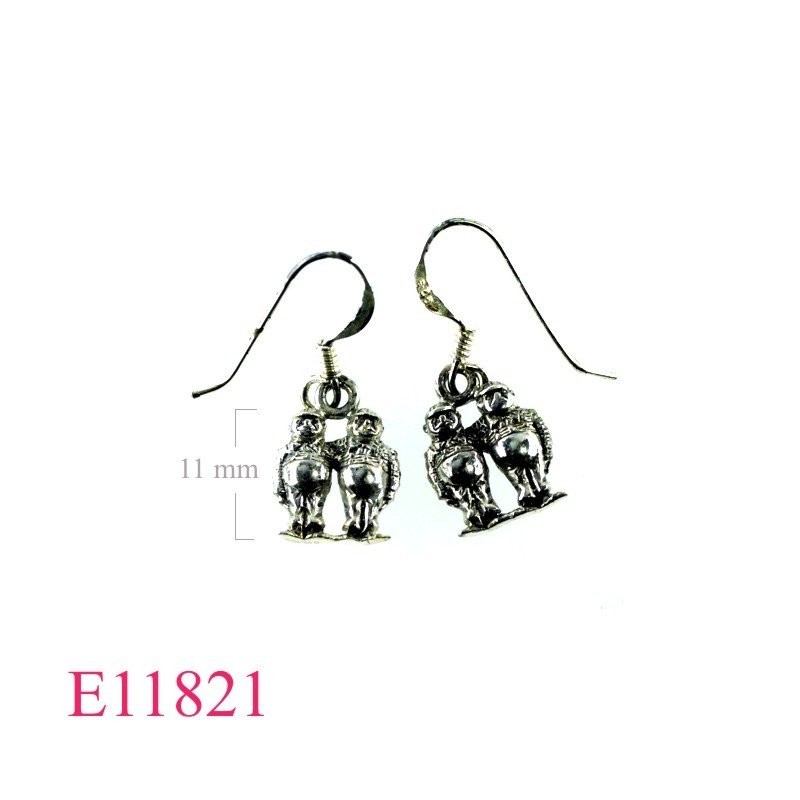Earrings, twin.