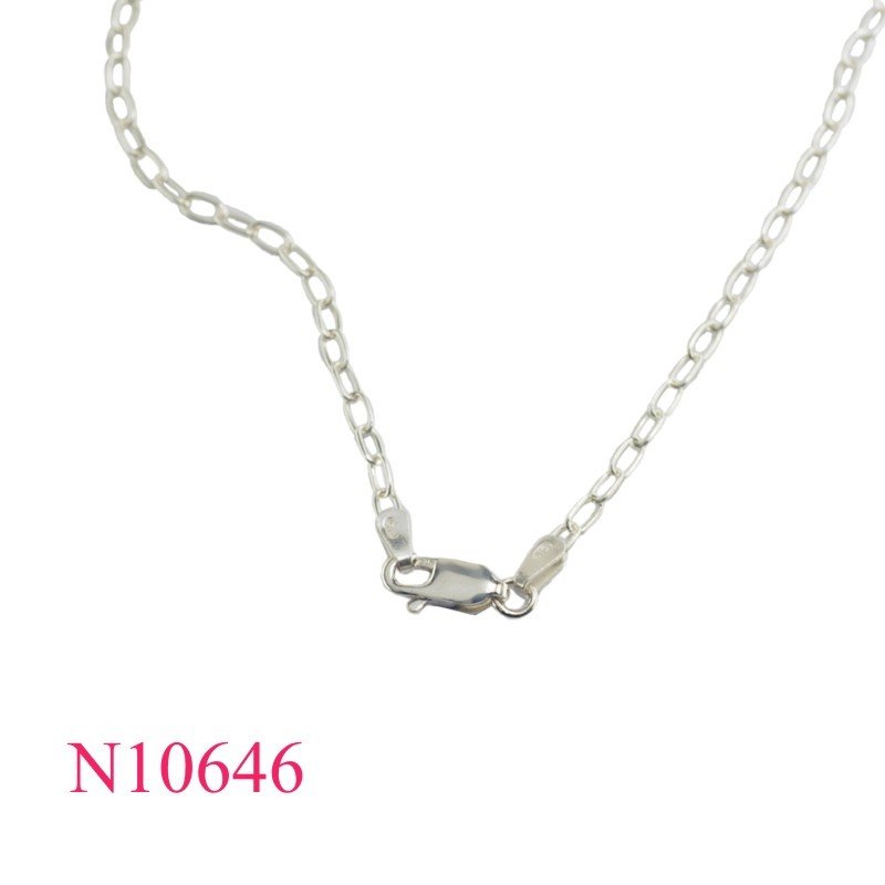 Necklace, 38 cm. long oval chain.