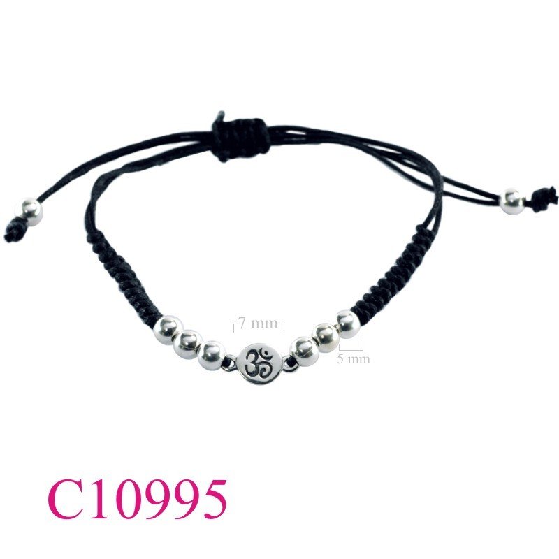Bracelet, 7mm round Omh + 5mm beads and cotton string.