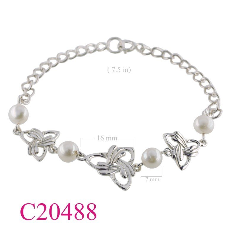 Bracelet, oval Mackintosh design with FW perls.
