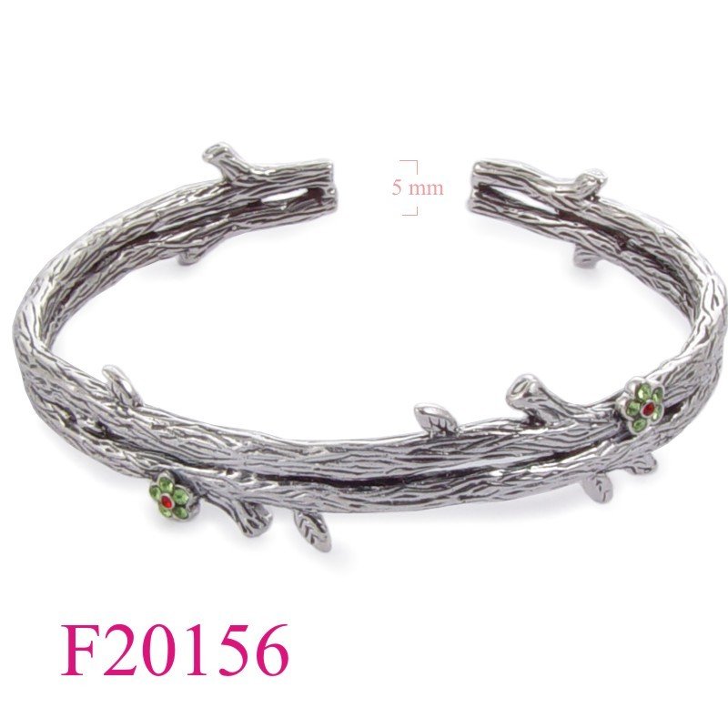 Flower Bangle, wood stick with small round crystals flower.