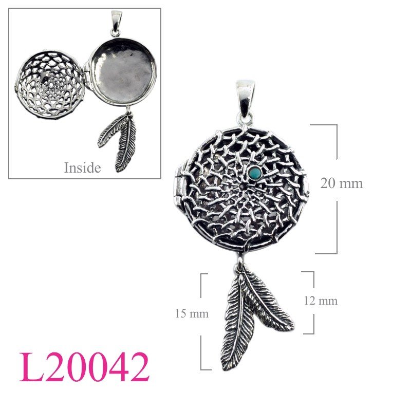 Cat Locket, dream cher and 2 feathers.