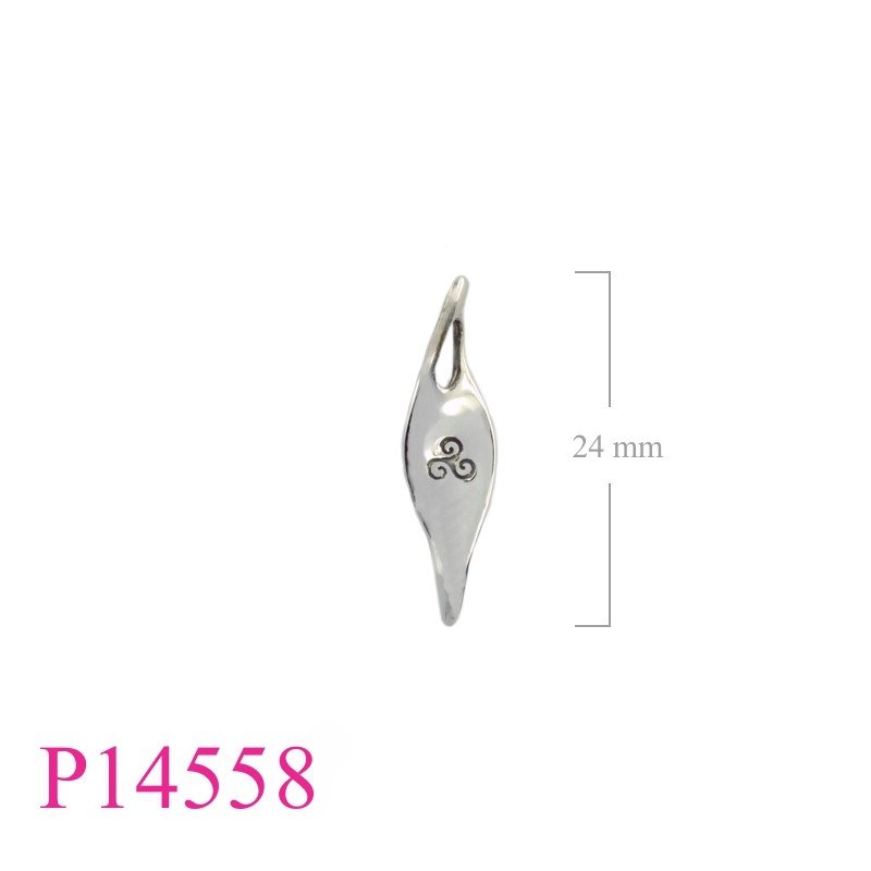 Triskelion Pendant, Triskelion twist blade.