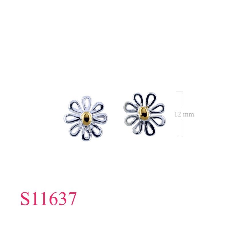 Earrings, flower.