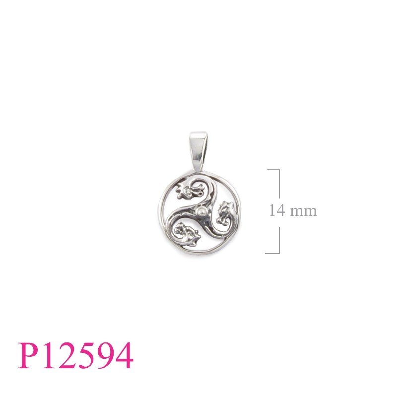 Pendant, 3 dragon swirls.