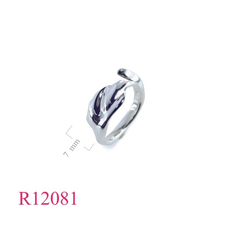 Ring, free size wing design.