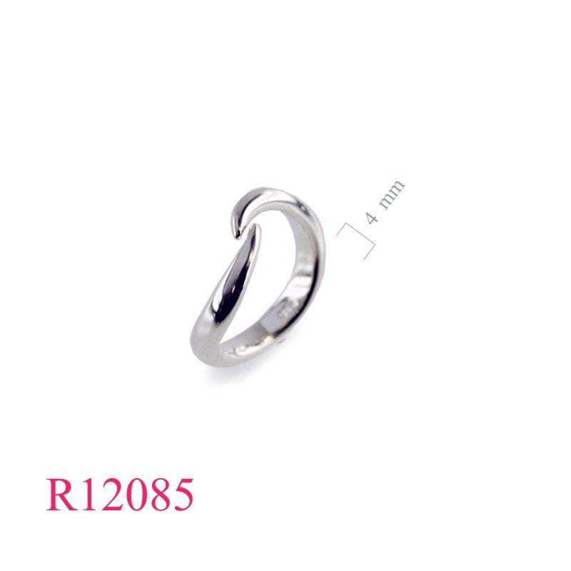 Ring, free size.