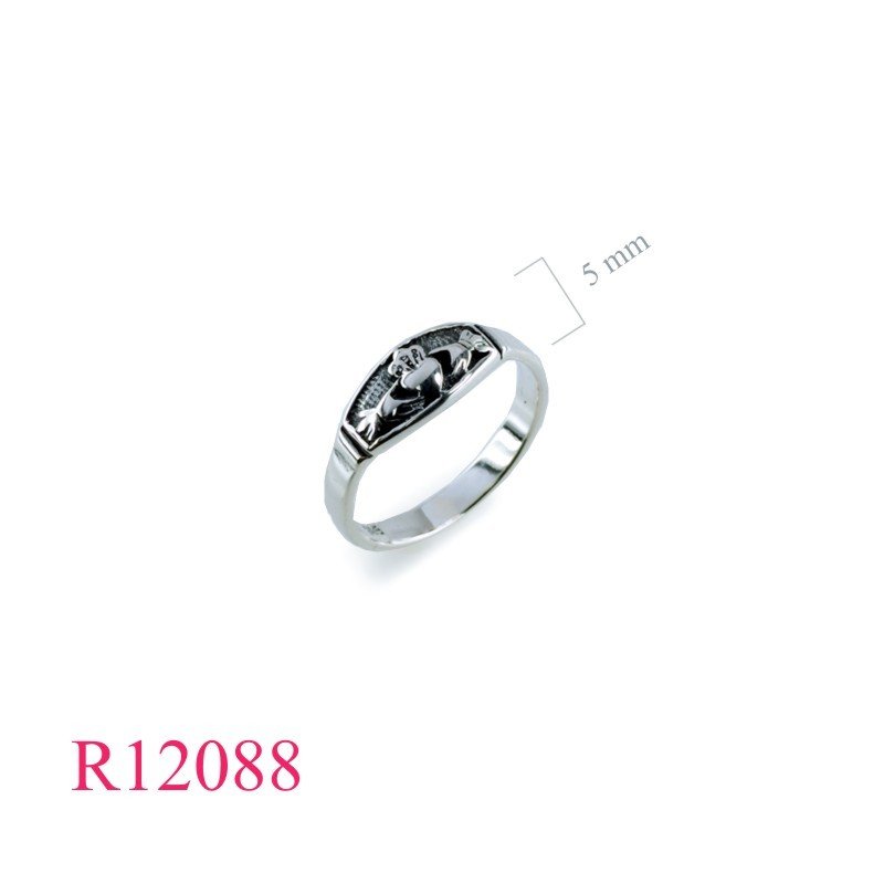 Ring, Claddagh in frame.