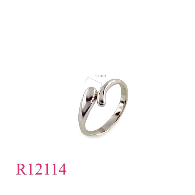 Ring, snake head design.