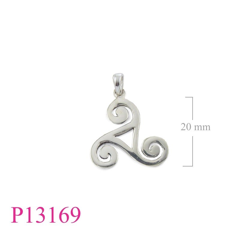 <p>Pendant, Triskellion.</p>