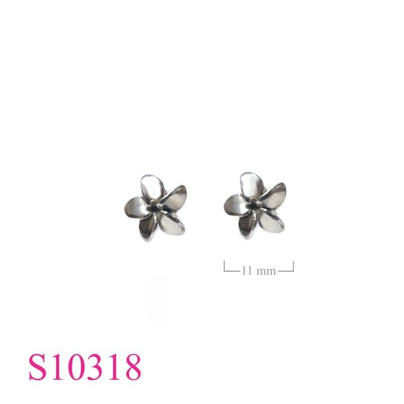 Earrings, flower.