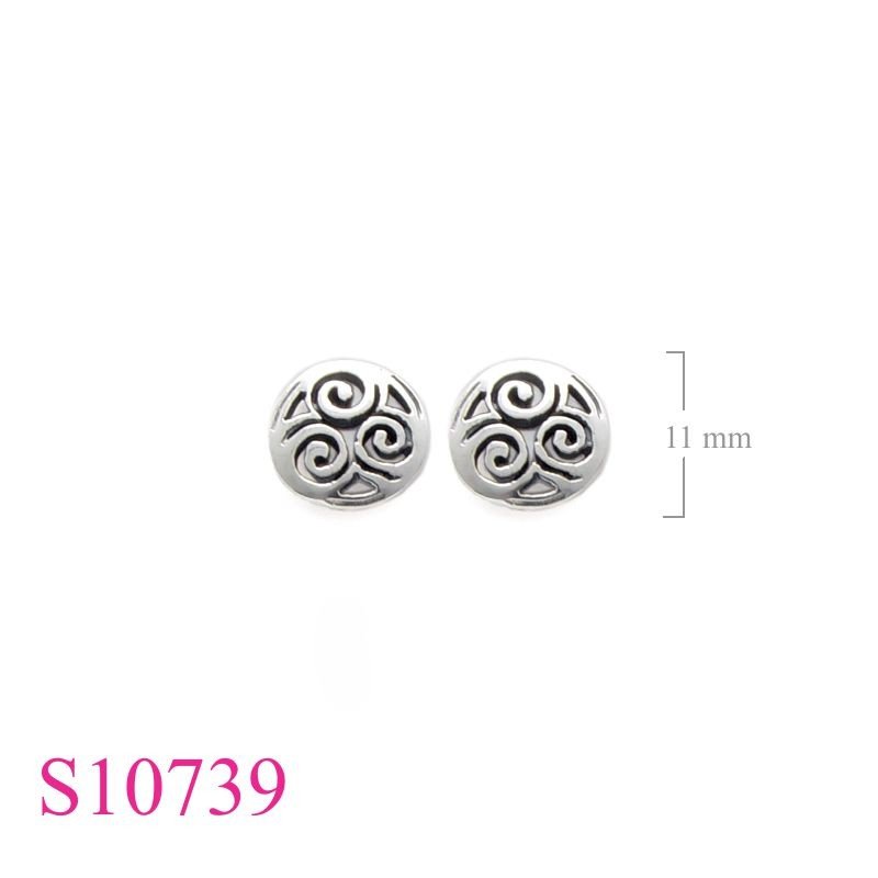 Earrings, round celtic.