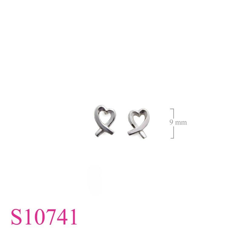 Earrings, heart.