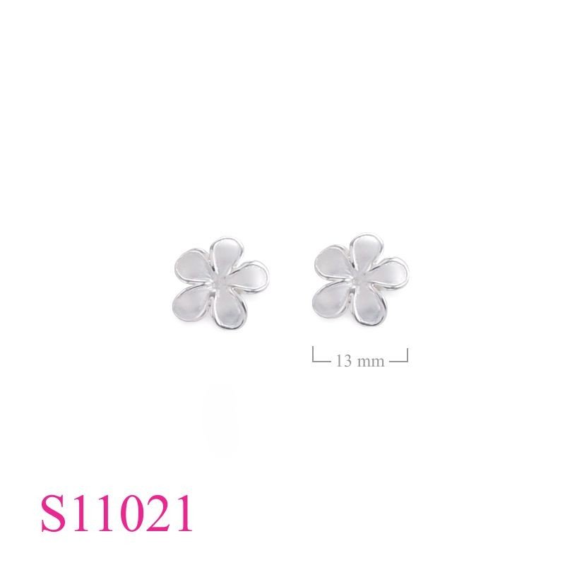 Flower Earrings, Plumeria Earrings, 13mm.