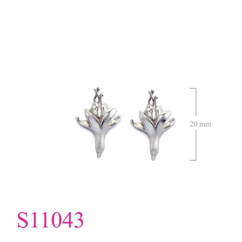 Flower Earrings, Lily Earrings.
