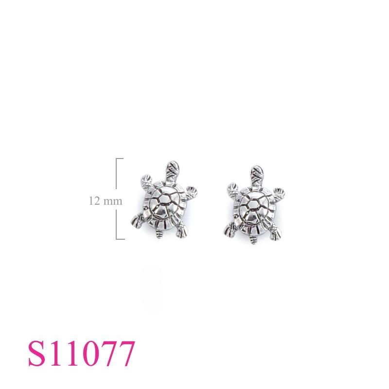 Earrings, turtle.