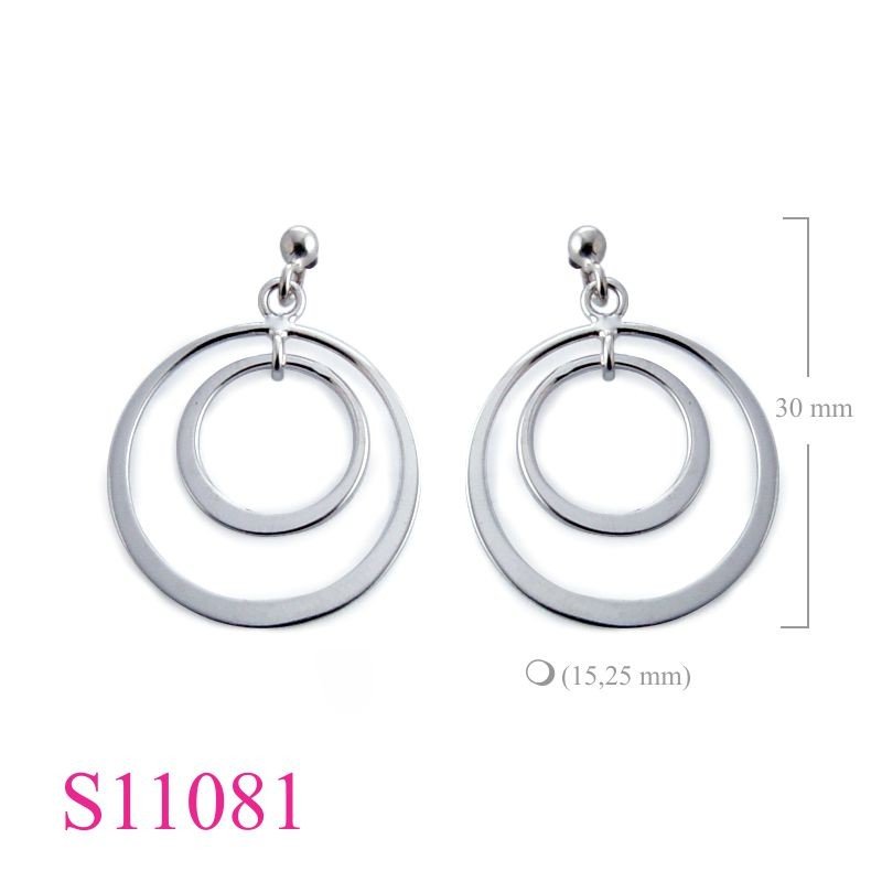 Earrings, 2 hanging ciircle.