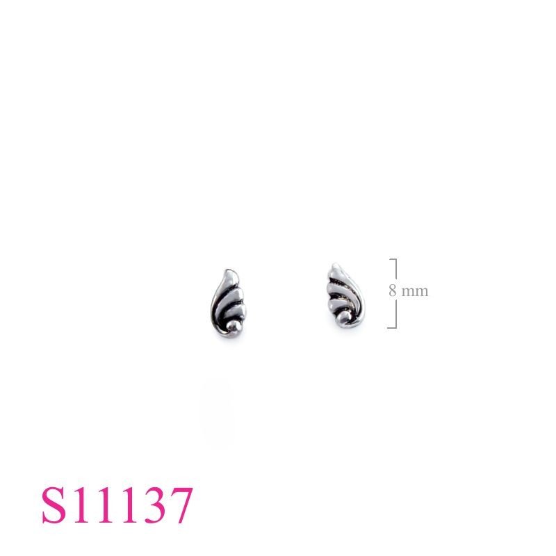 Earrings, mall wing.