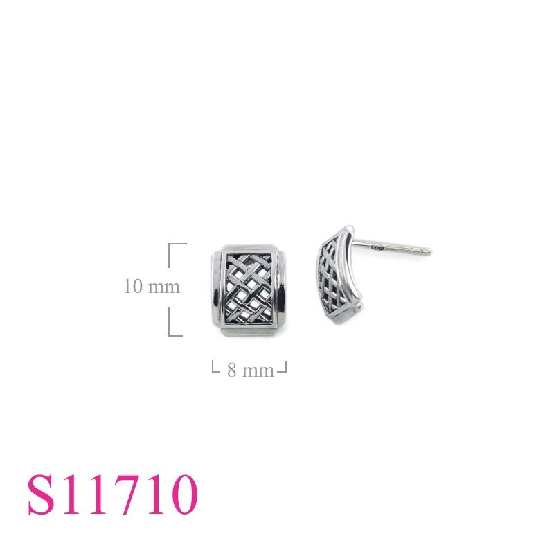 Earrings, open table lines design.