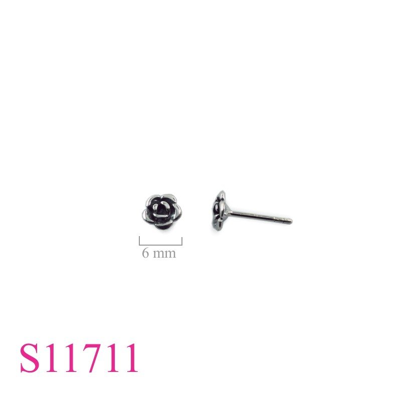Earrings, 6.5mm rose.