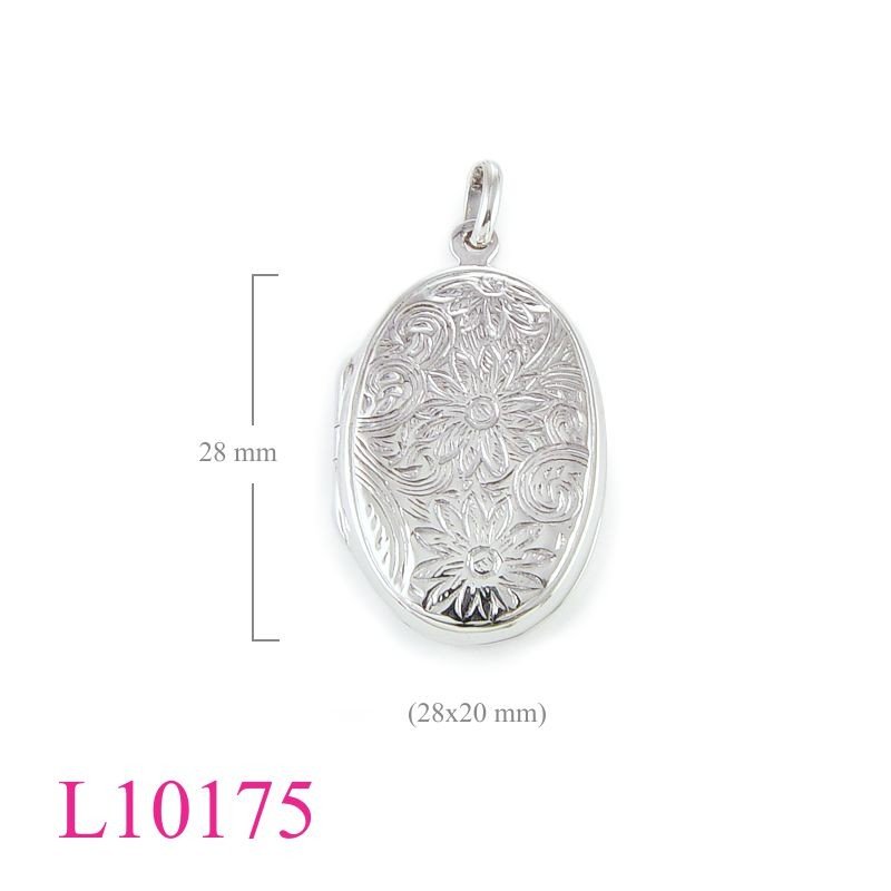 Oval Locket, 20x30mm oval with design.