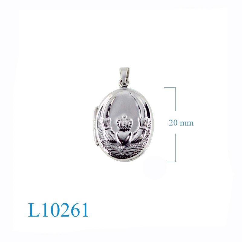 Claddagh Locket, 17x20mm oval Claddagh.