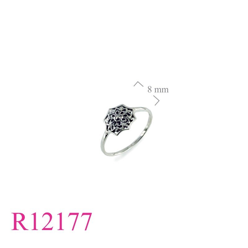 Ring, openwork design.