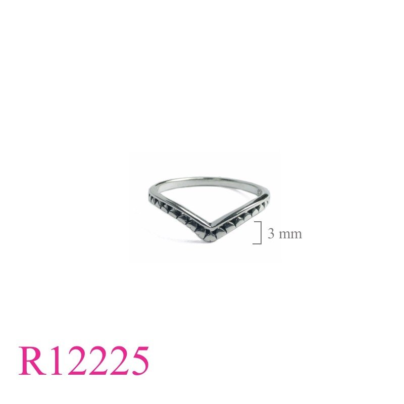 Ring, small hearts tiara.