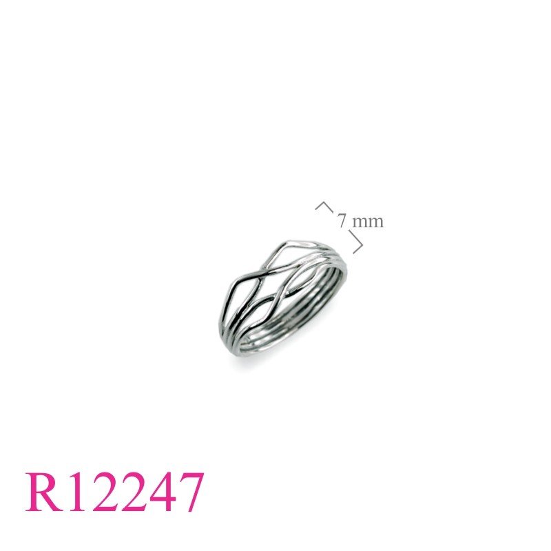 Ring, cross lines.