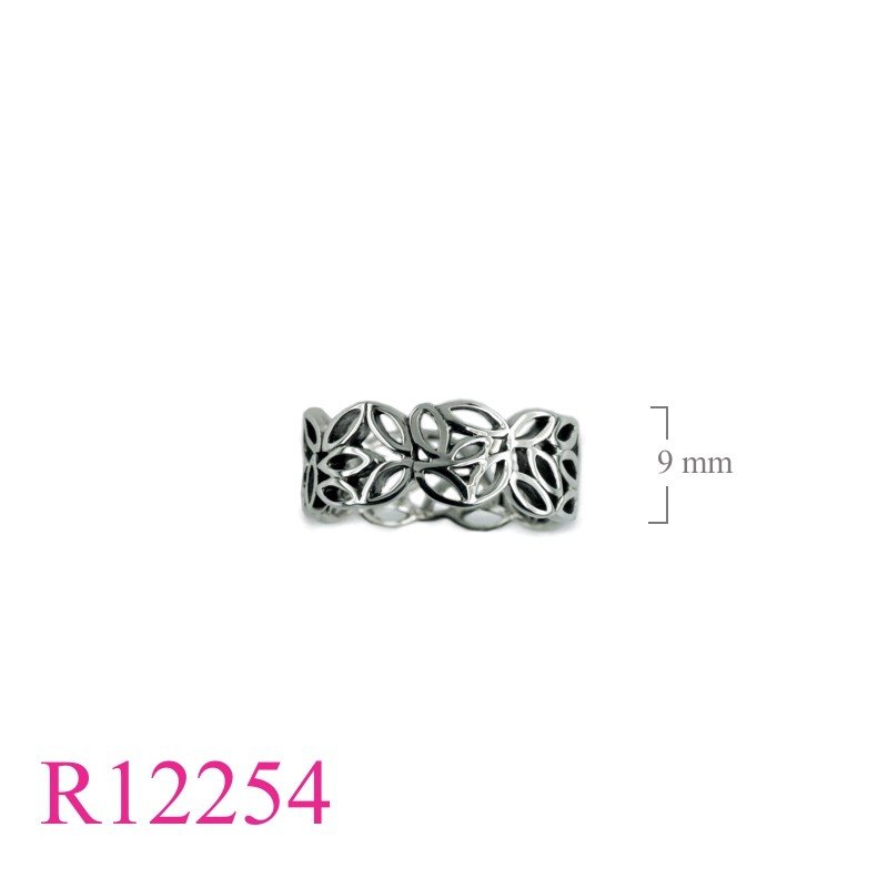 Ring, openwork small leaves.