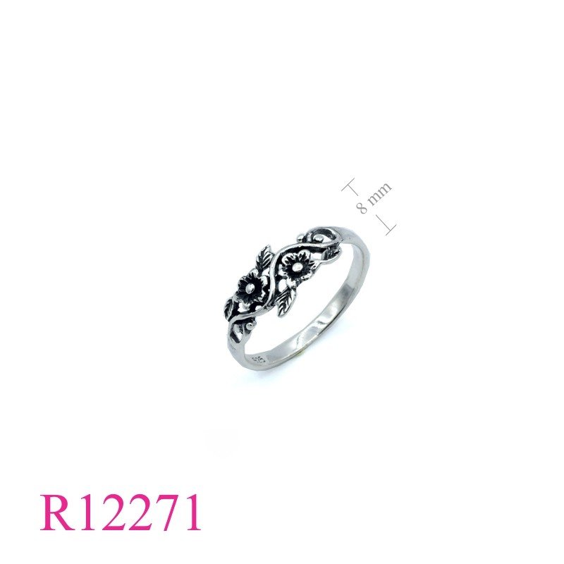 Ring, flowers design.