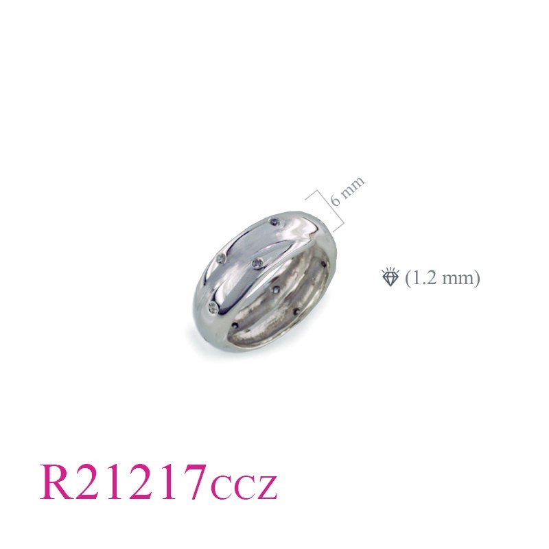 Ring, half round loop with small CCZs around.