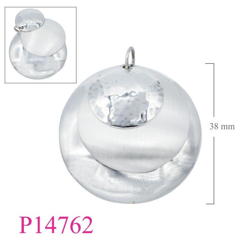 Pendant, 3 puff disks