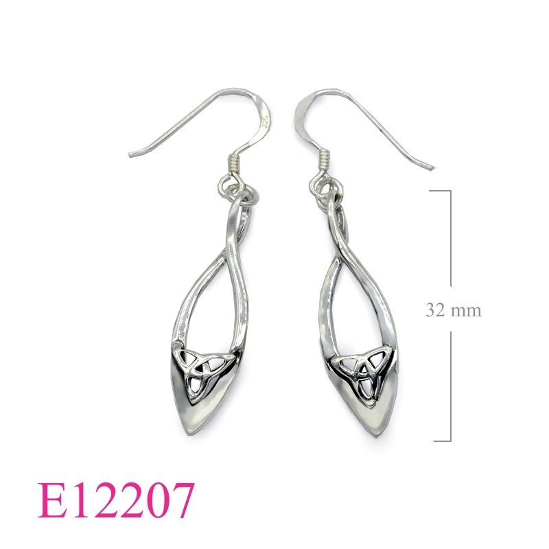 Earrings, Trinity in marquise frame.