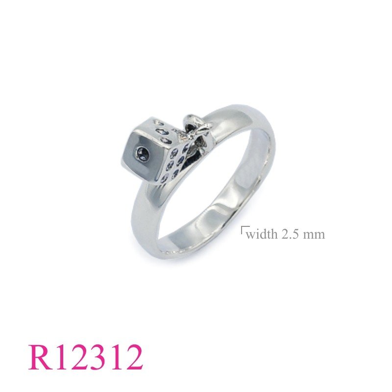 Band Ring, 3mm and hanging dice.