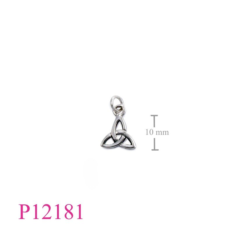 <p>Pendant, double sides triangle celtic.</p>