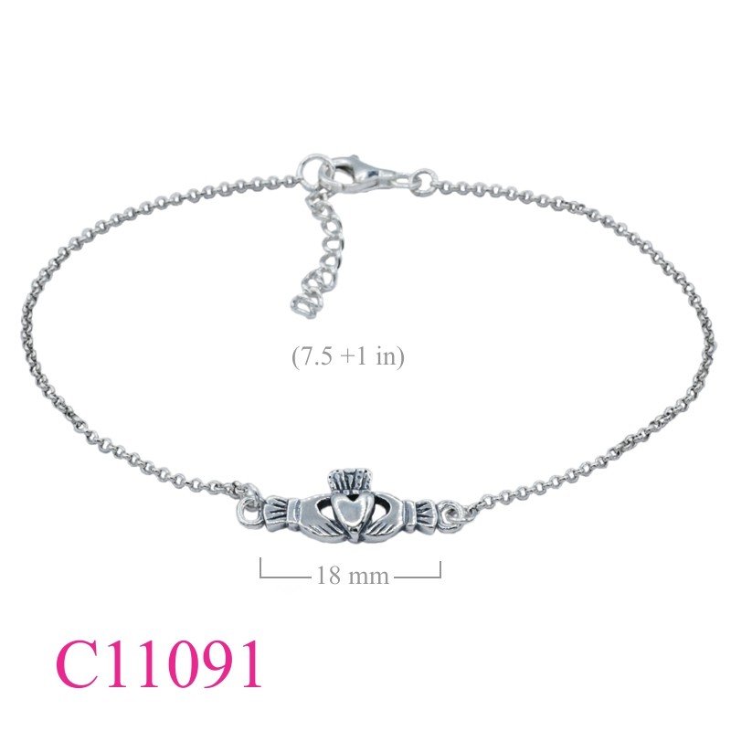 Bracelet, 7.5 inches chain and 8.6mm Claddagh.