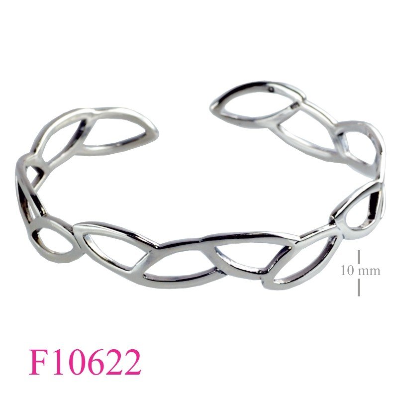 Bangle, opend work C shape.