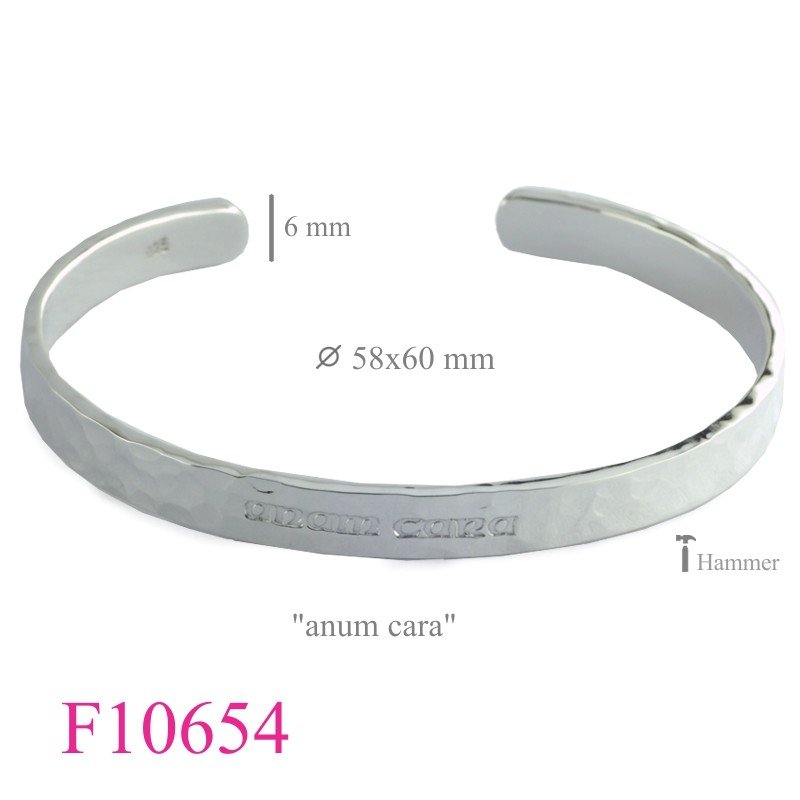 Bangle, 6mm hammered "anum cara" C band.