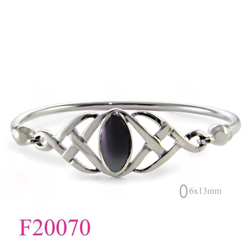 Bangle, celtic with 6x13mm Hematite.