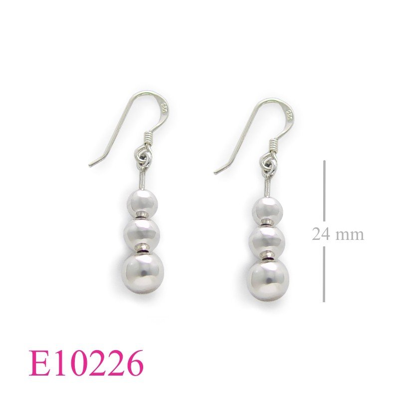 Earrings, 3 silver balls.