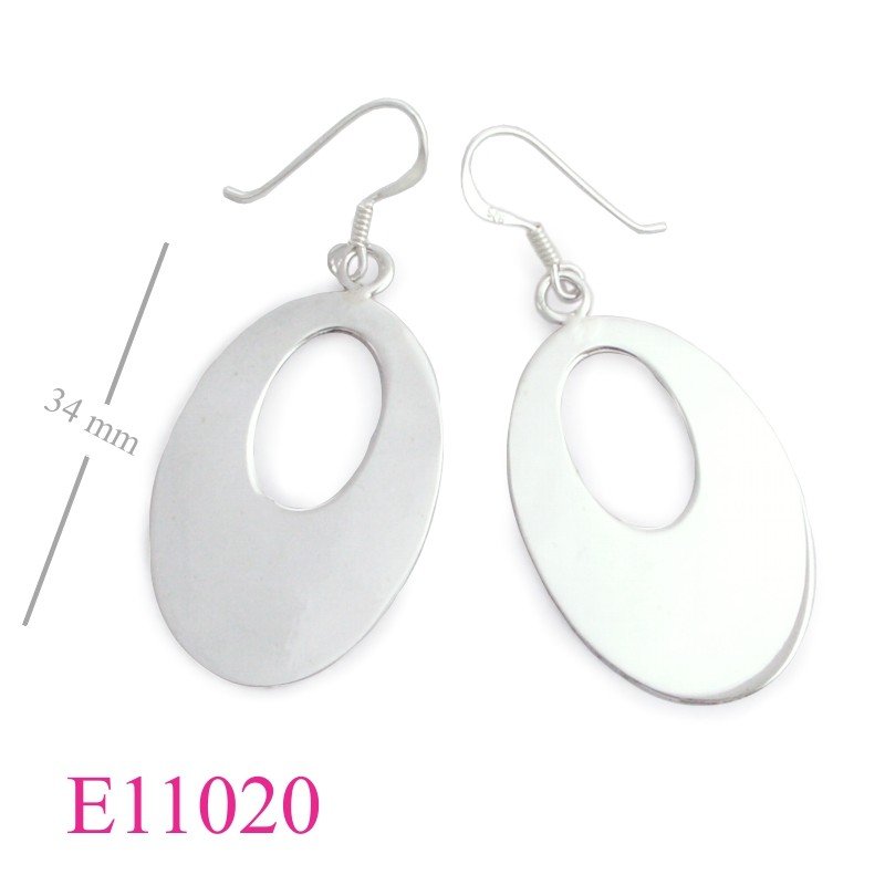 Earrings, flat oval.