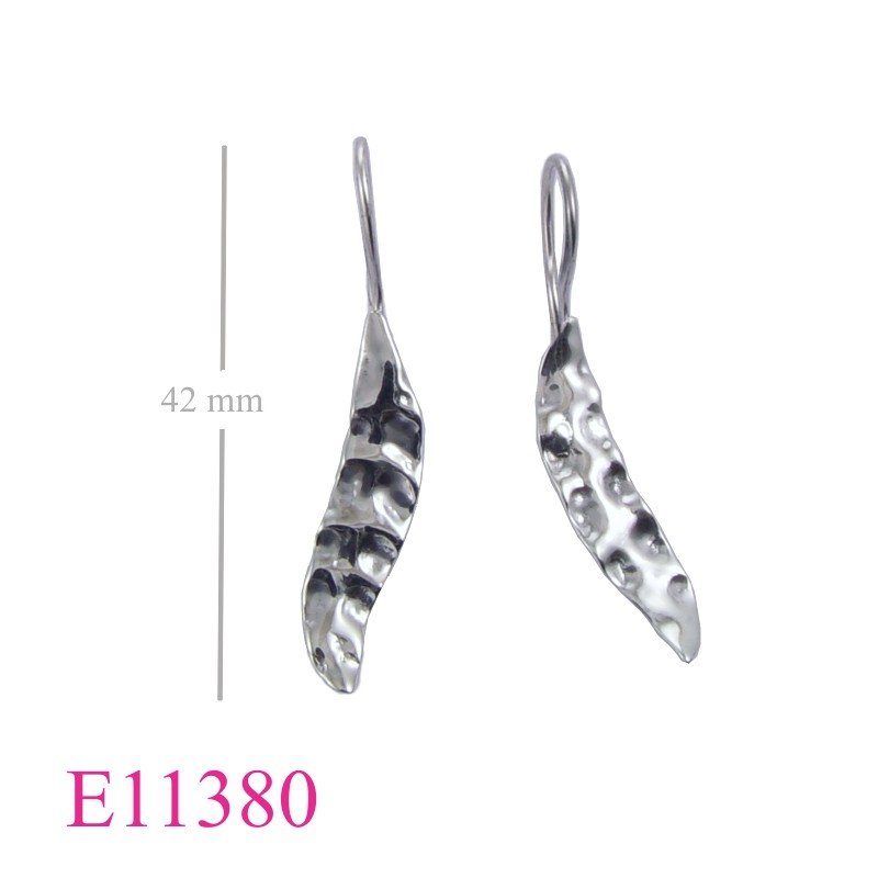 Earrings, long leaf.