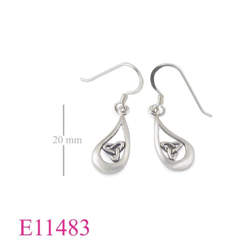 Earrings, Trinity in drop.
