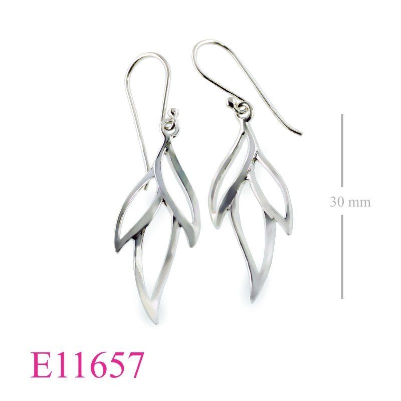Earrings, cut out 3 leaves design.