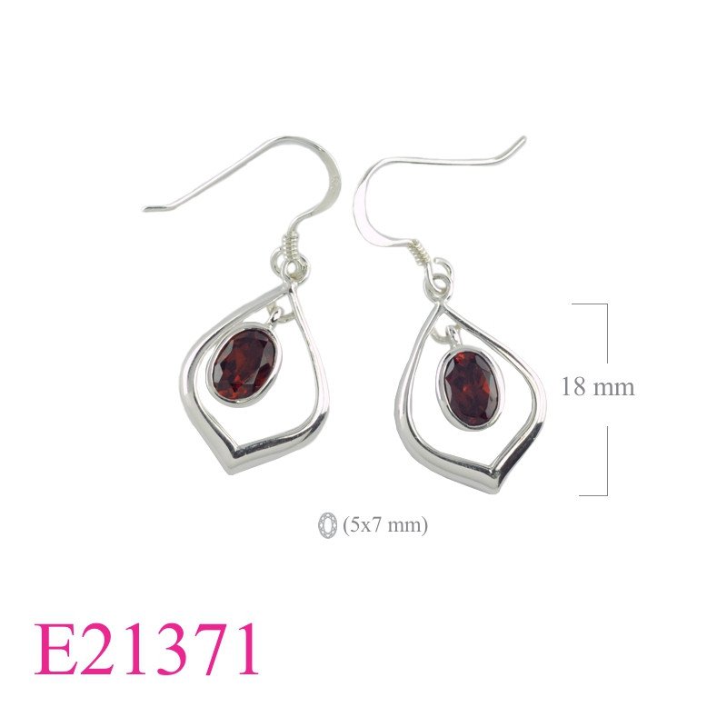 Earrings, drop and hanging oval Real Garnet stone.