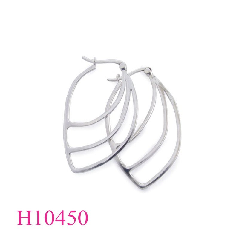 Earrings, 3 lines hoop with click lock.