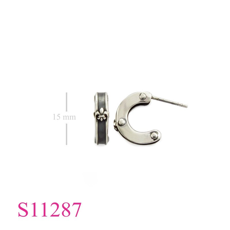 Earrings, small Fleur de lis on round.