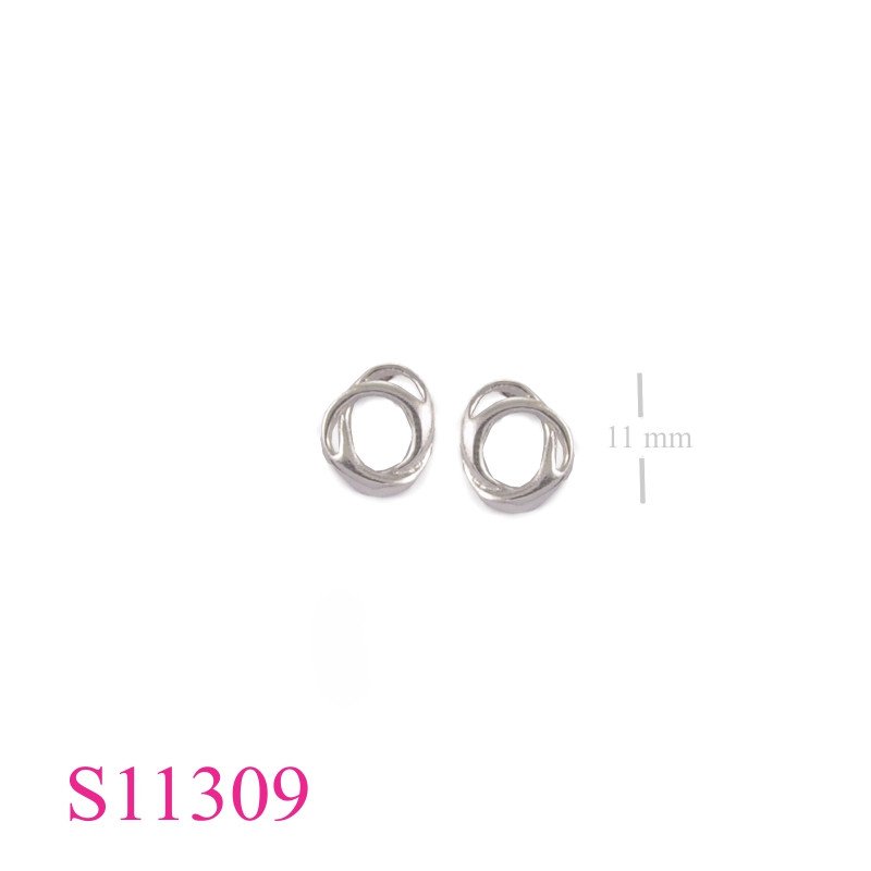Earrings, ovals.